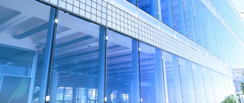 Commercial building with clean windows from commercial window cleaning services